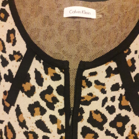 Calvin Klein Cheetah Dress size M Stretch Sweater - Picture 8 of 8